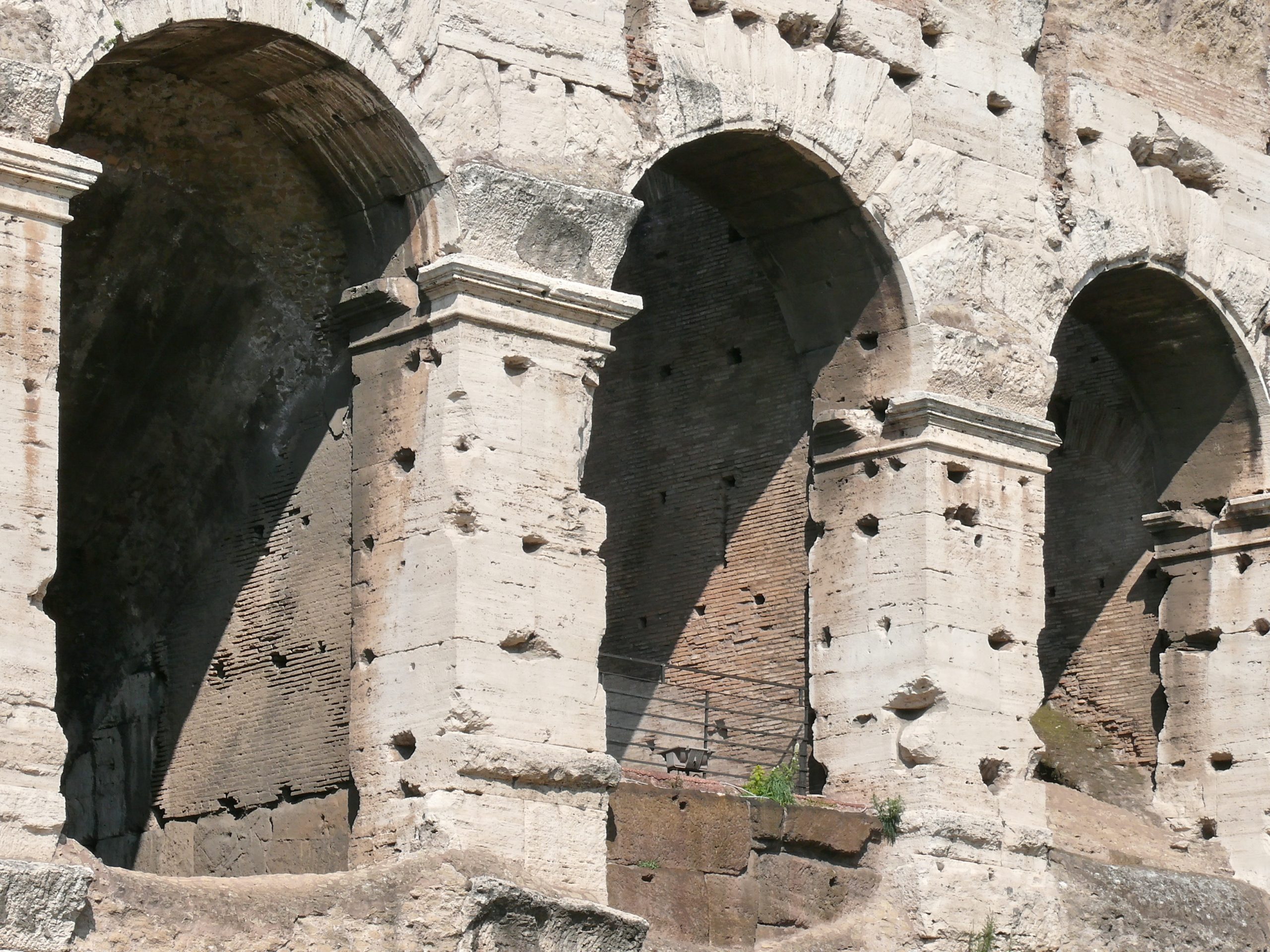 Colosseum close up_Rome (6)